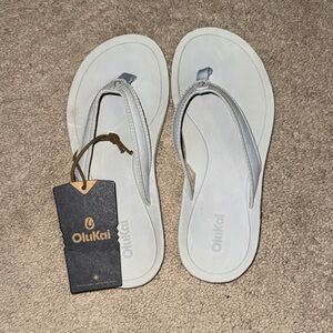 OluKai Women's White Flip-Flop Sandals